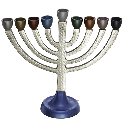 חנוכייה אלומיניום מרוקע עם קנים .צבעוניים 26 ס"מ,UK45361