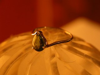 טבעת כסף עם אבן ירוקה